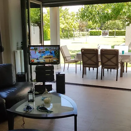 Vila Luxury 2 Néoi Póroi