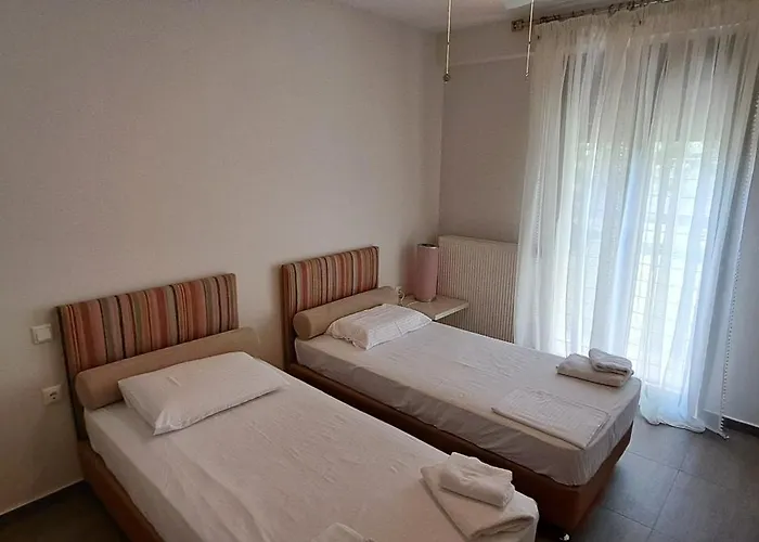 Luxury 2 * Néoi Póroi